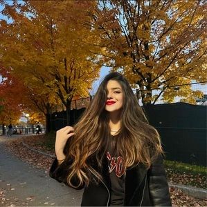 Meet your Posher, Maryem